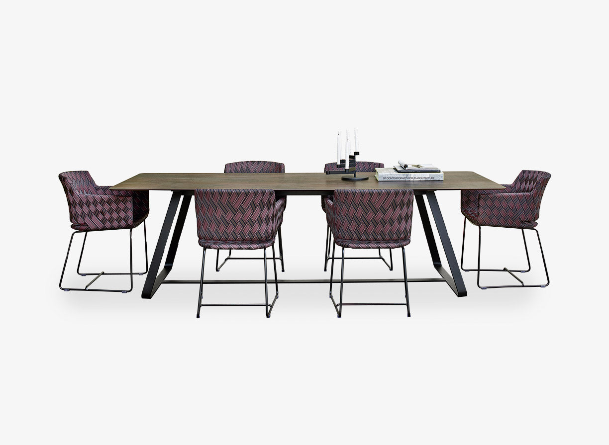 Kolonaki table