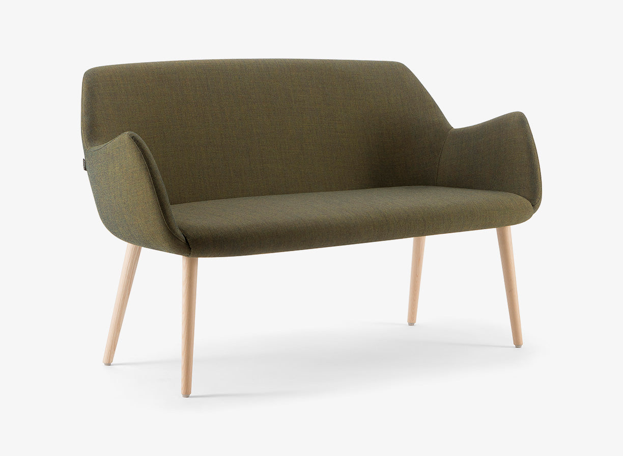 Kesy Sofa