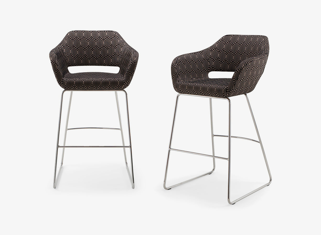 Manu 07 115 Barstool