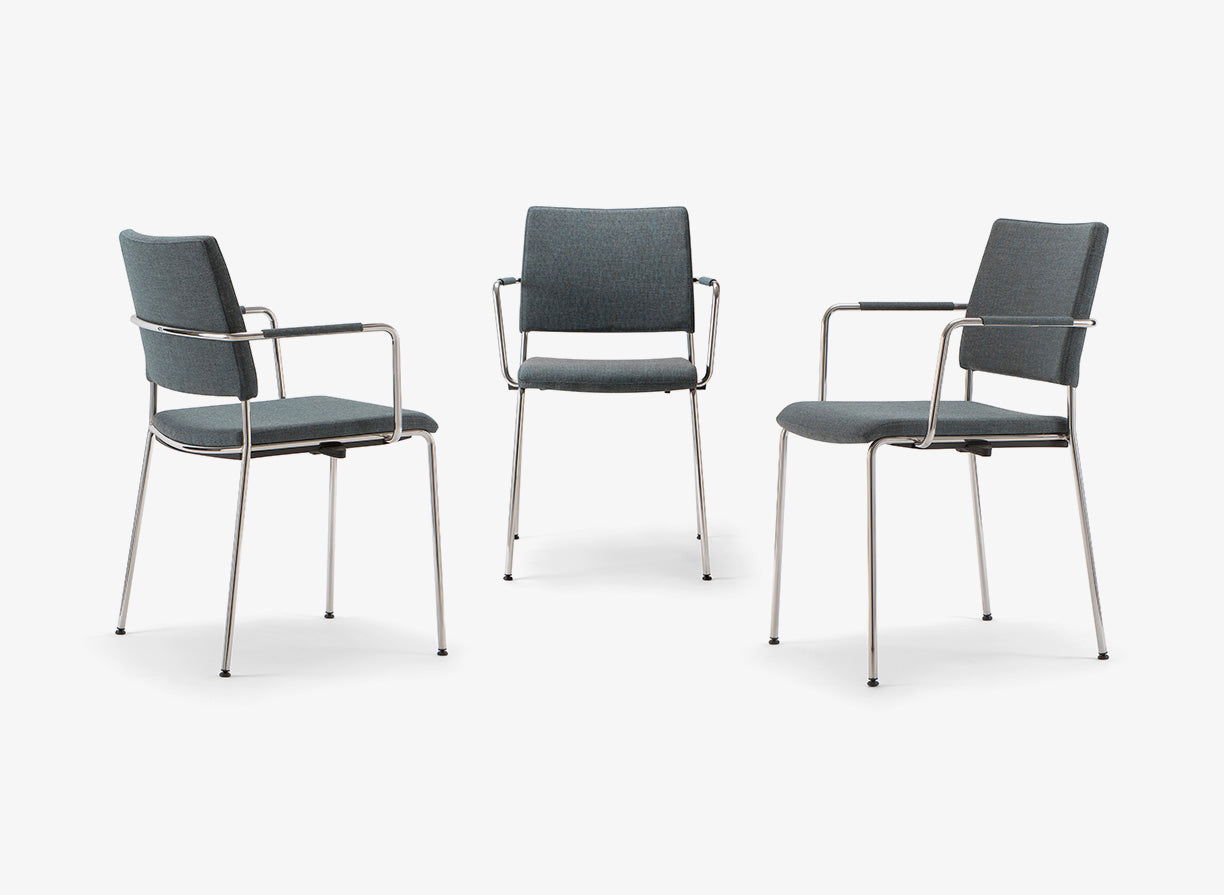 Vesper 04 armchair