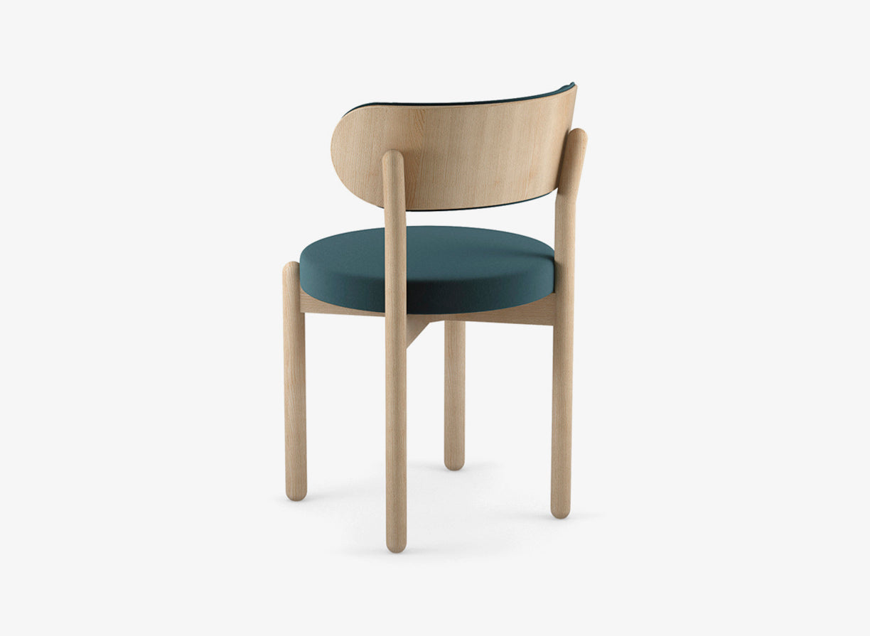 Entree chair