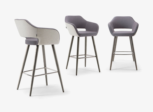 Manu 07 stool