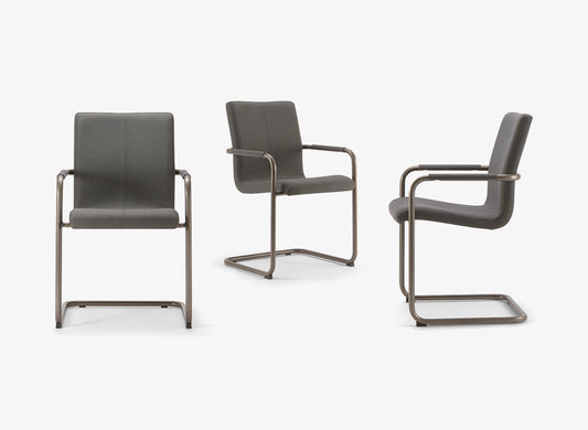 Tommy Conference Chair