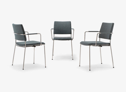Vesper 04 armchair