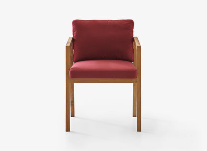 Svelte armchair