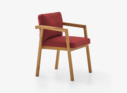 Svelte armchair